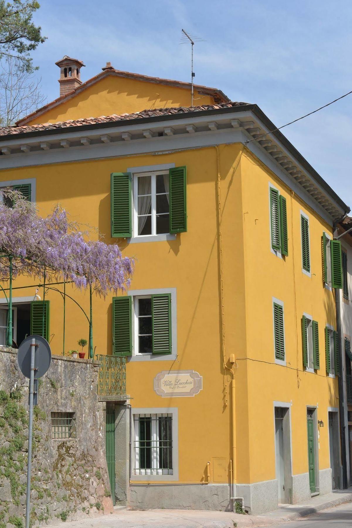 Villa Lucchesi Bagni di Lucca Luaran gambar